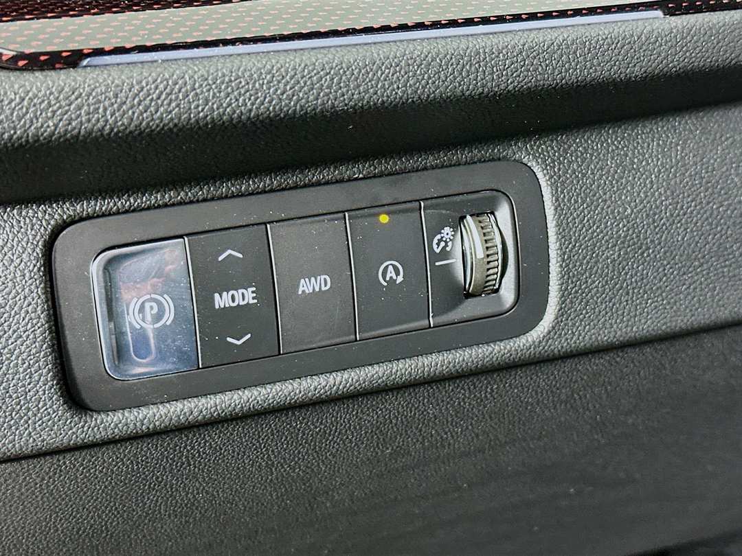 2026 Chevrolet Traverse Z71 - Image 10