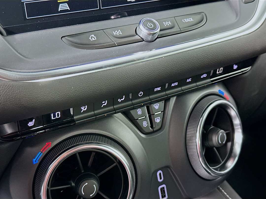 2025 Chevrolet Blazer LT - Image 17