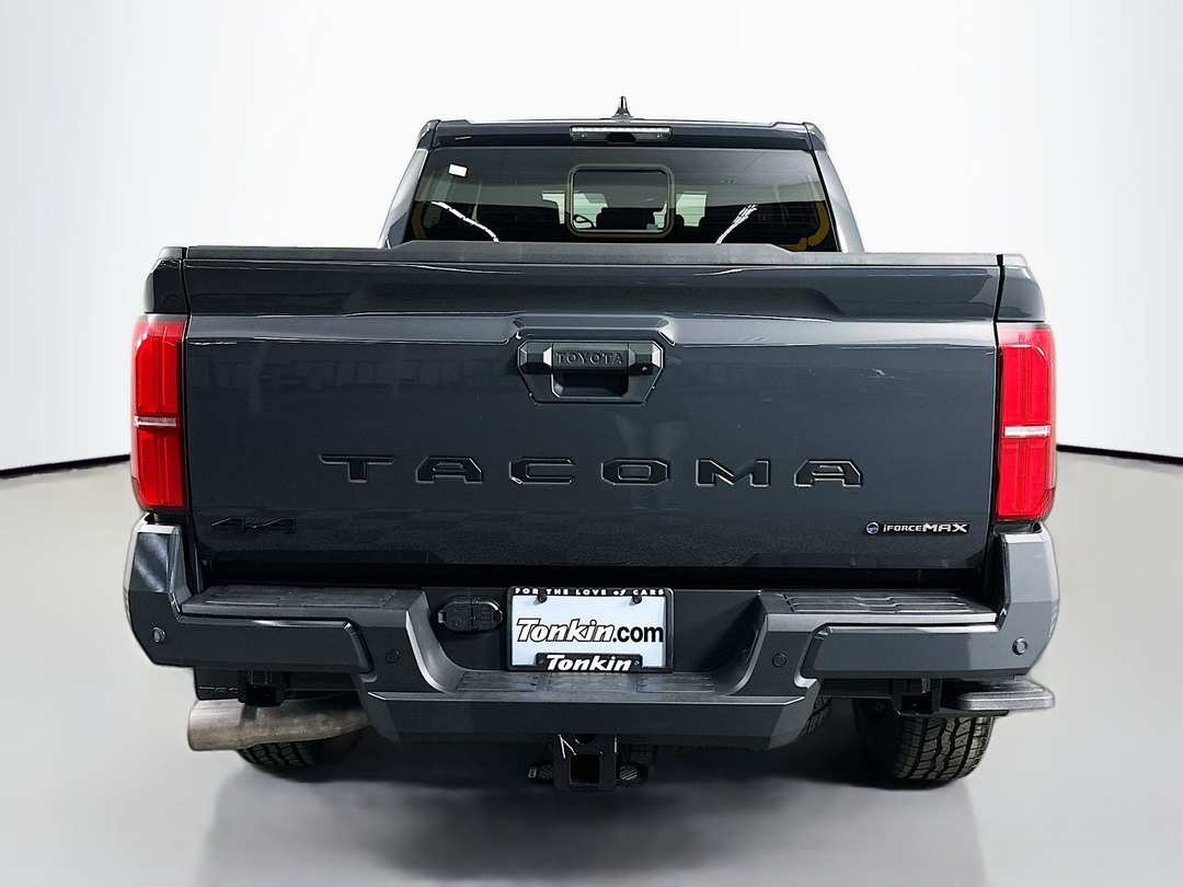 2025 Toyota Tacoma TRD Off Road - Image 6