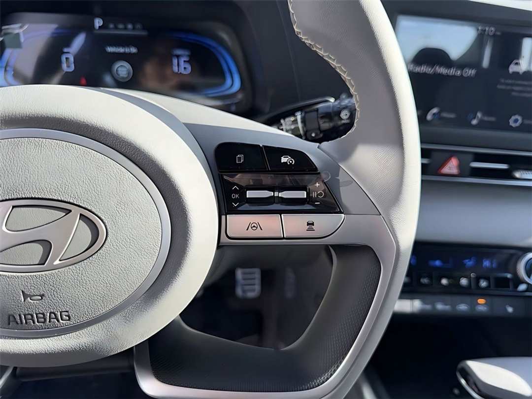 2026 Hyundai Elantra SEL Sport - Image 17