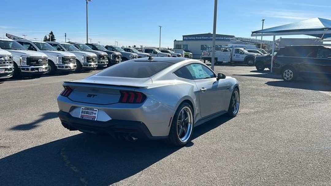 2025 Ford Mustang GT Premium - Image 3