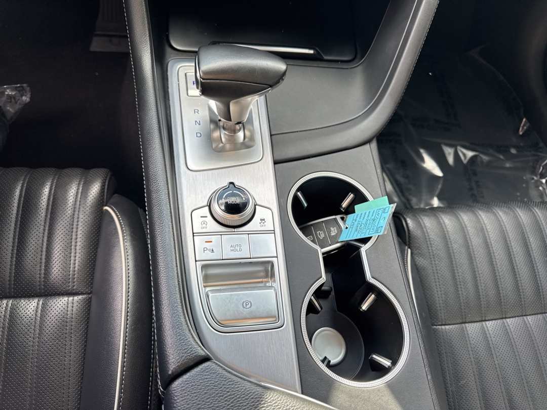 2019 Genesis G70 2.0T Advanced - Image 27