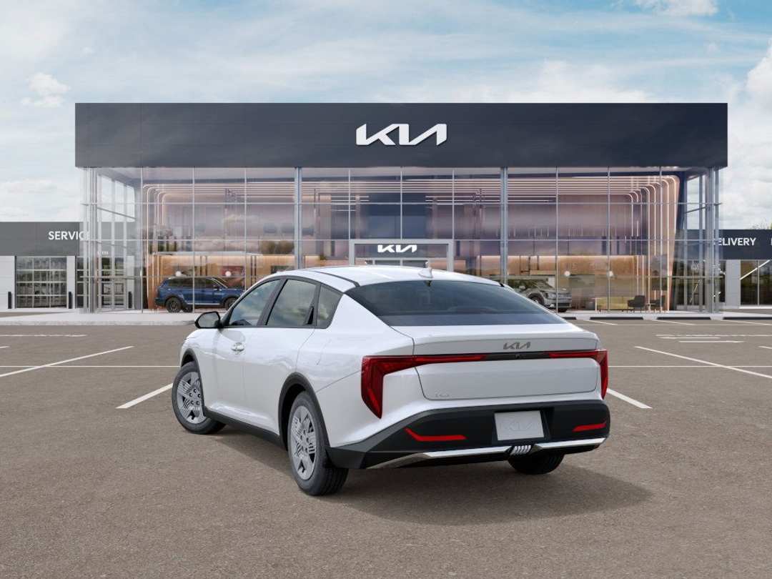 2025 Kia K4 LX - Image 4