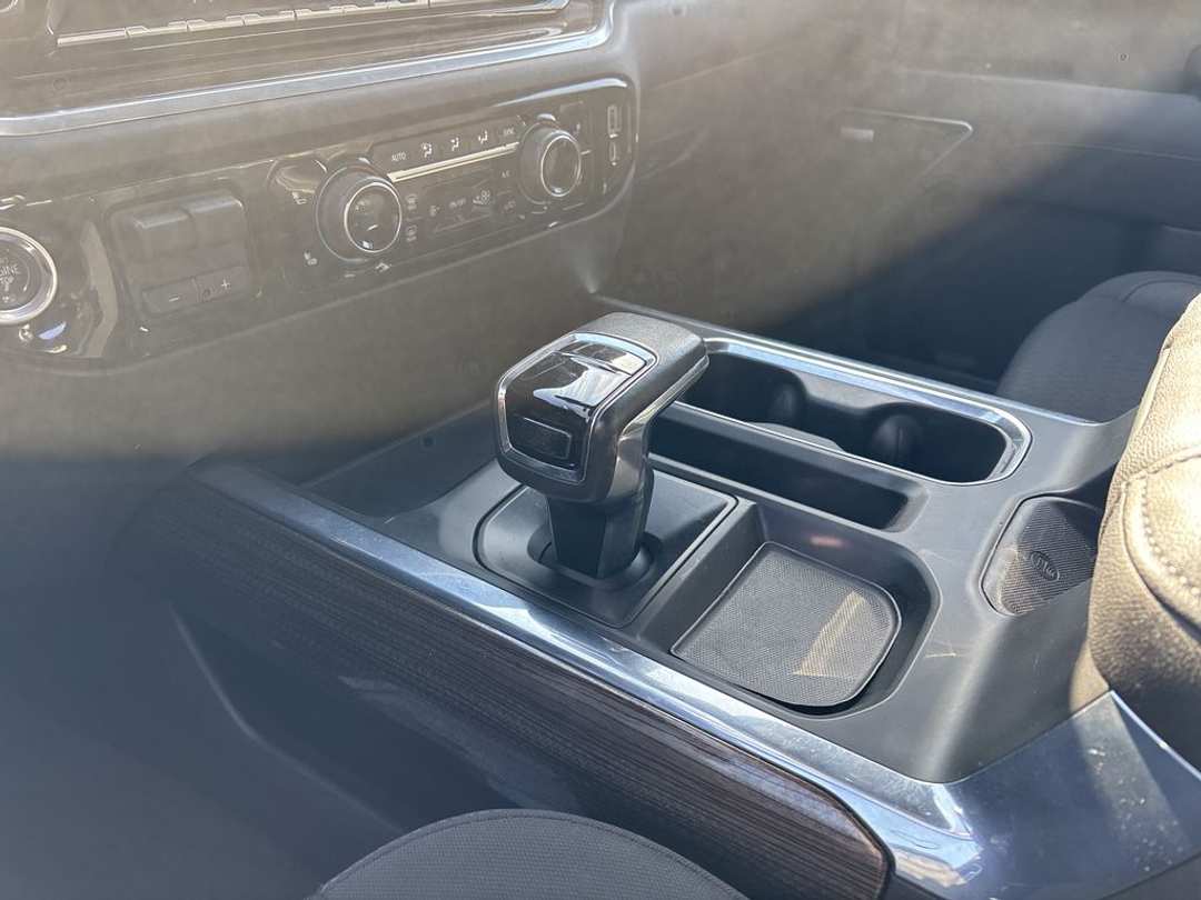 2022 Chevrolet Silverado 1500 RST - Image 3