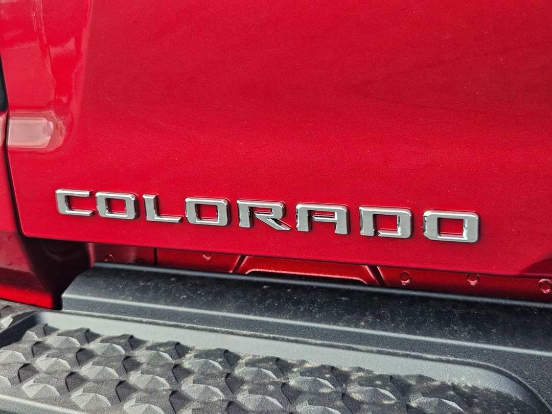 2026 Chevrolet Colorado Z71 - Image 33