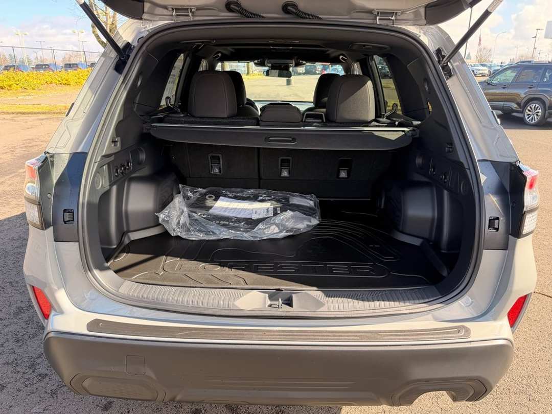 2026 Subaru Forester Premium - Image 19