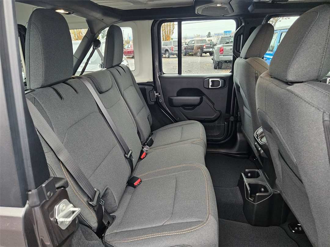 2026 Jeep Wrangler Sport - Image 32