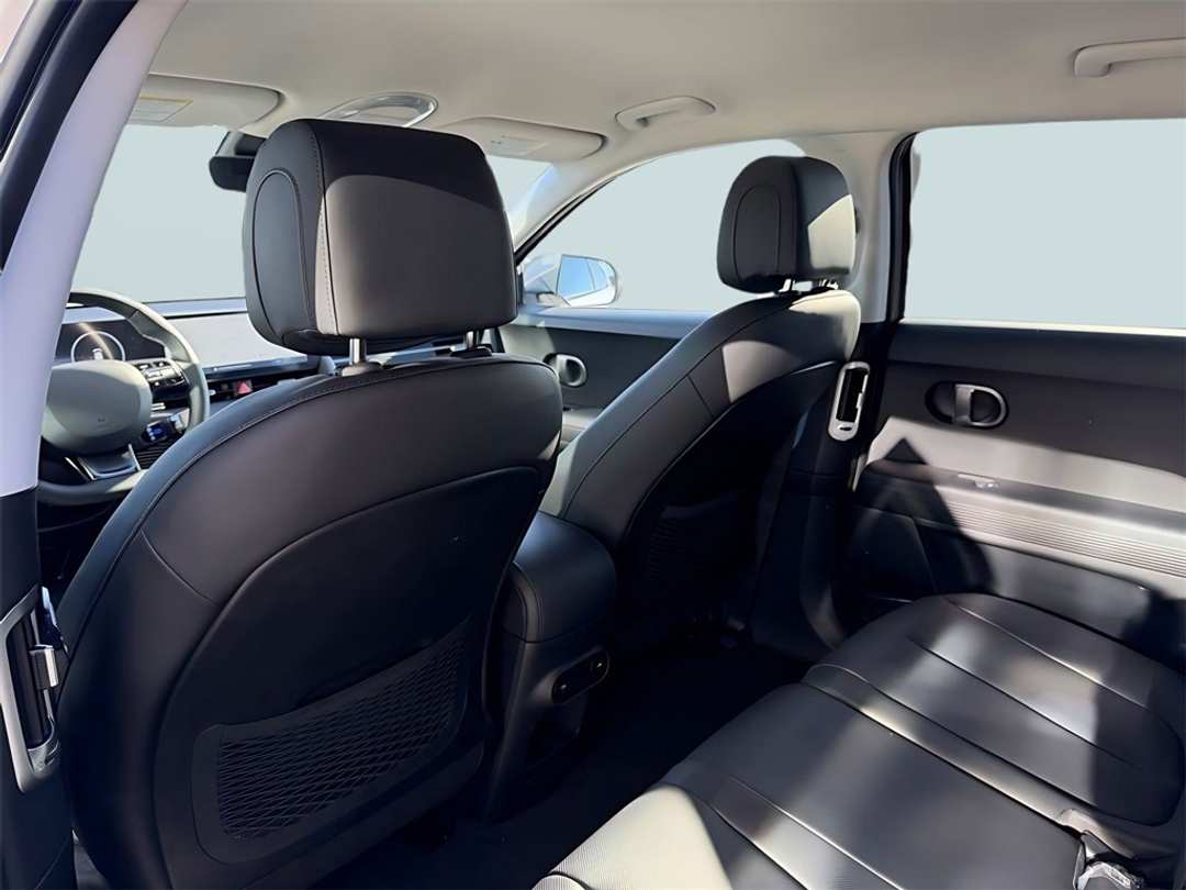 2026 Hyundai Ioniq 5 SEL - Image 30