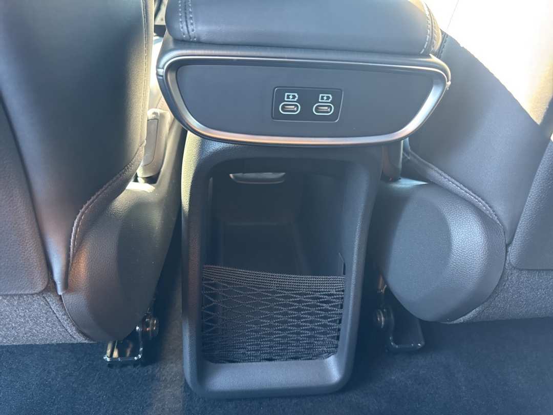 2026 Genesis Gv60 19" - Image 40