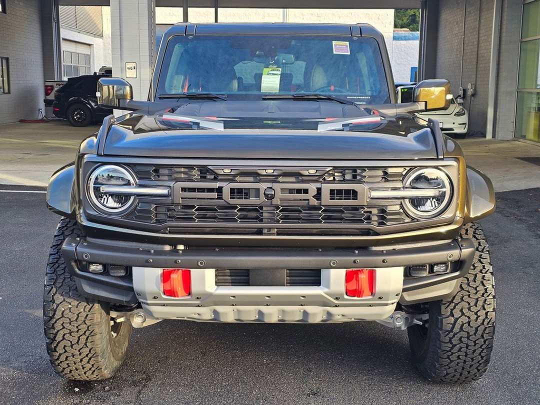 2025 Ford Bronco Raptor - Image 2