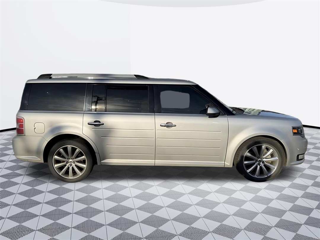2019 Ford Flex Limited - Image 8