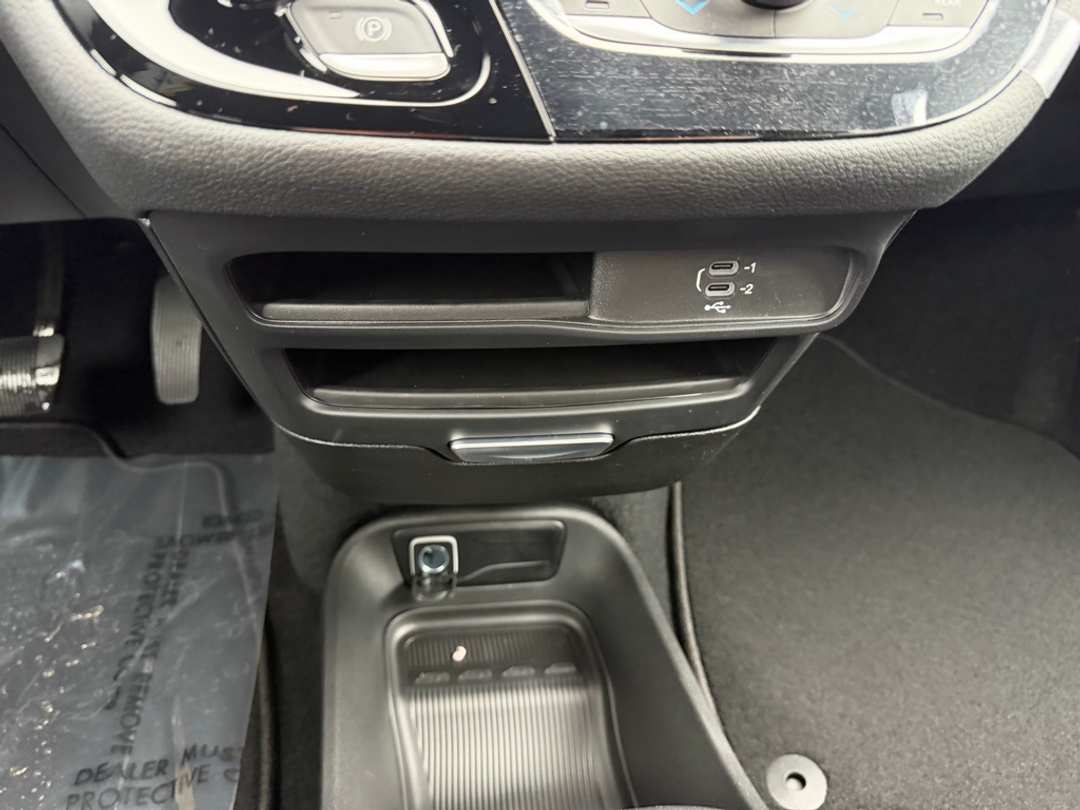 2026 Chrysler Pacifica Select - Image 25