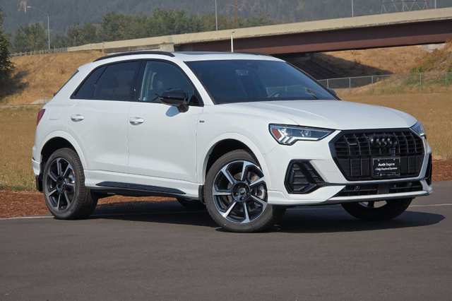 2025 Audi Q3 Premium Plus
