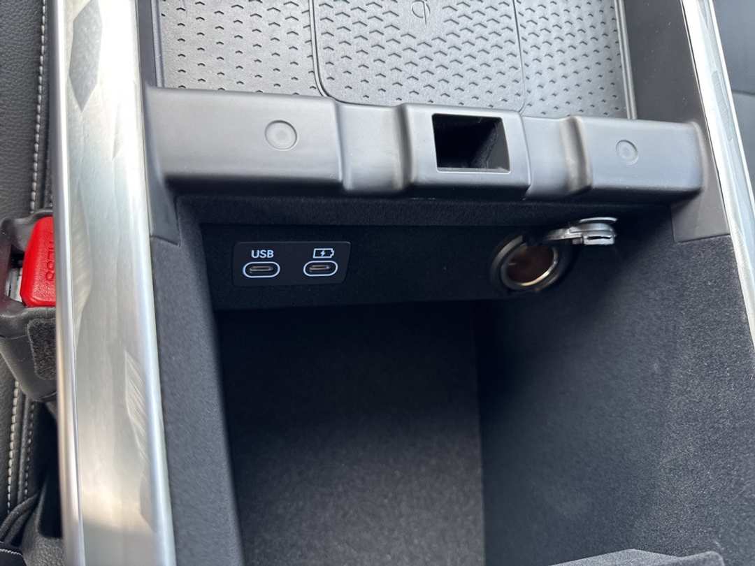 2026 Genesis Electrified Gv70 - Image 31