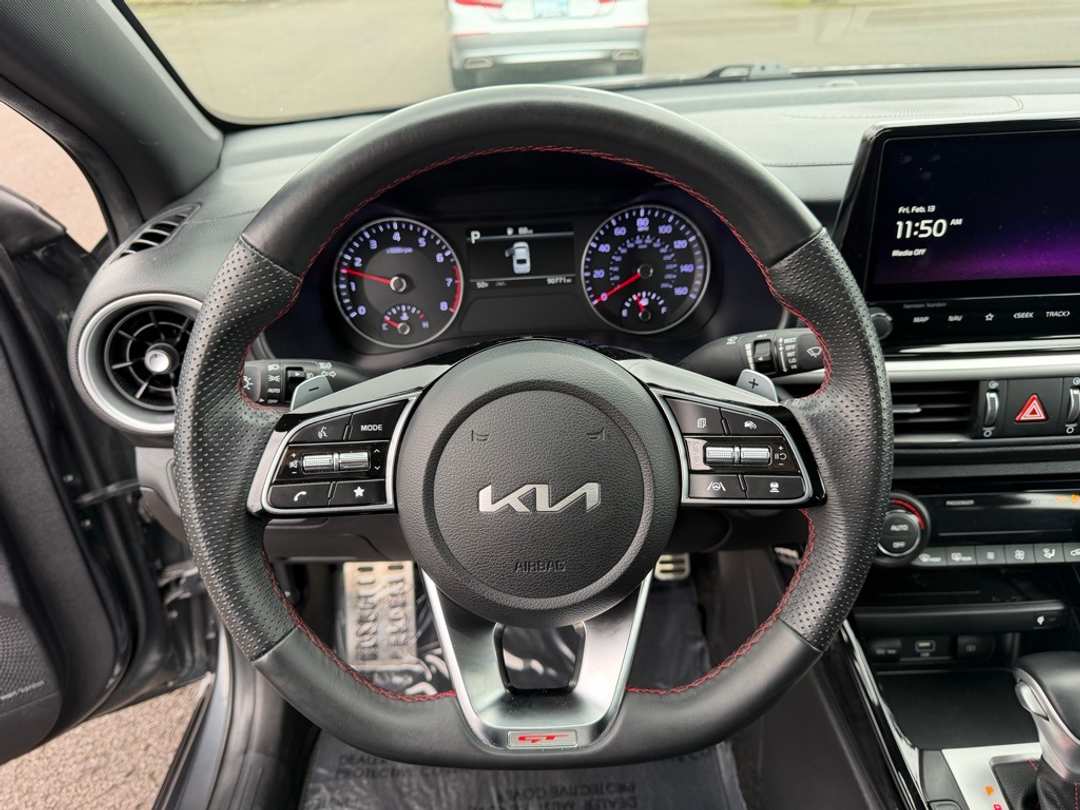 2023 Kia Forte GT - Image 19