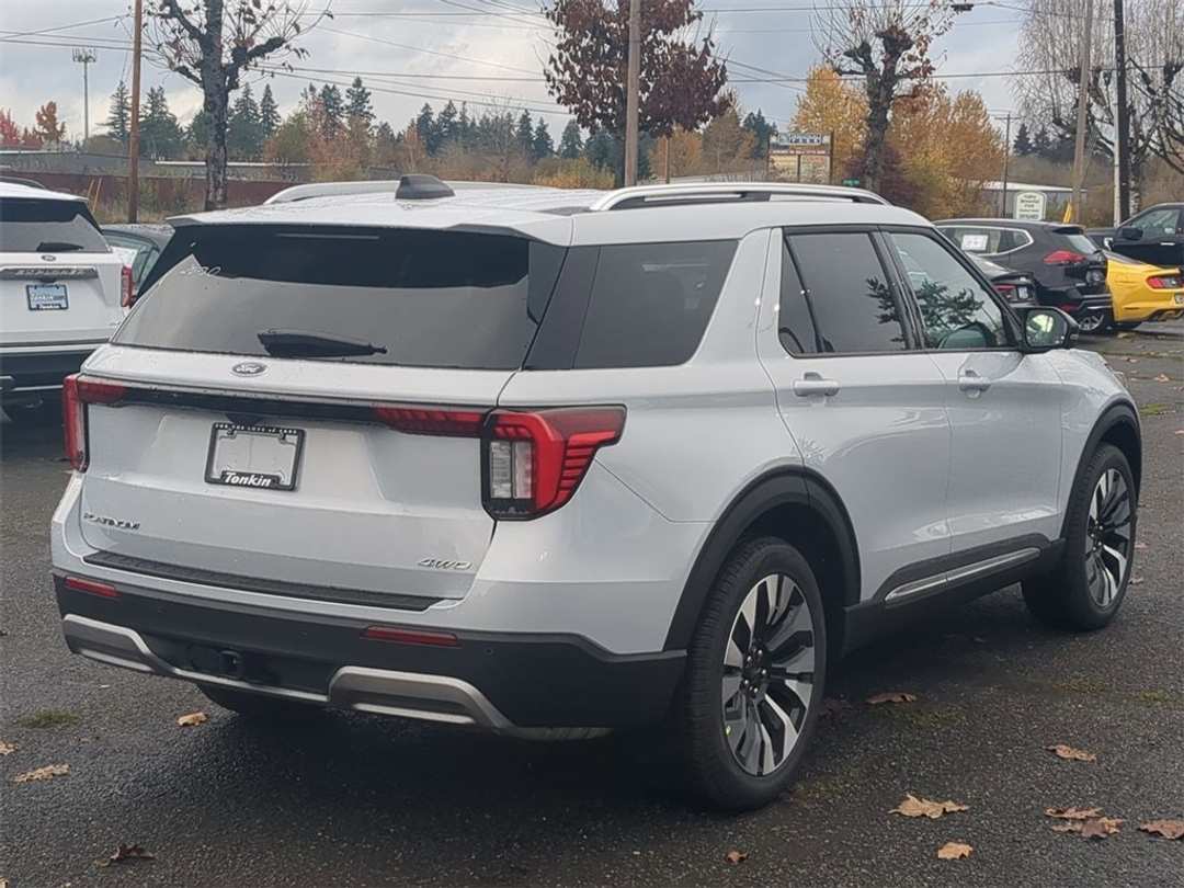 2026 Ford Explorer Platinum - Image 5