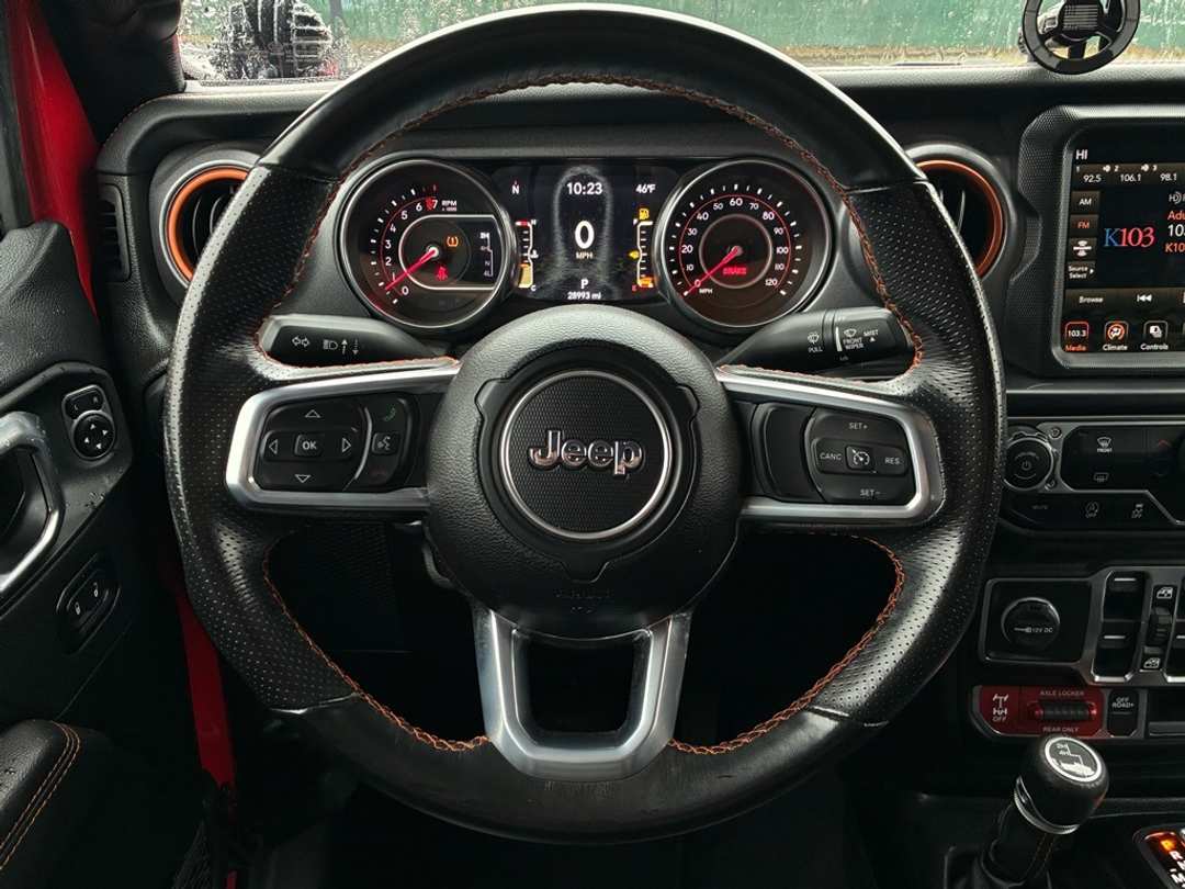 2022 Jeep Gladiator Mojave - Image 11