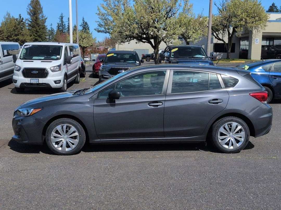 2018 Subaru Impreza 2.0i - Image 2