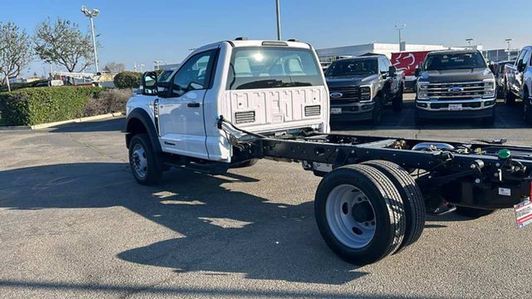 2026 Ford F-550Sd XL - Image 3