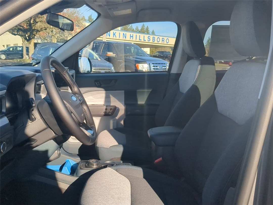 2025 Ford Maverick XLT - Image 13