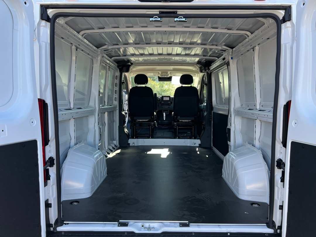 2026 Ram Promaster 1500 Low Roof - Image 9