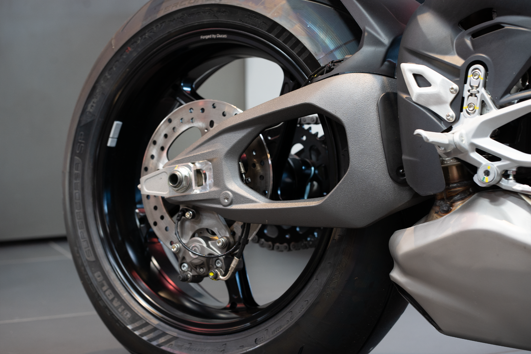 2025 Ducati Panigale V4 - Image 2