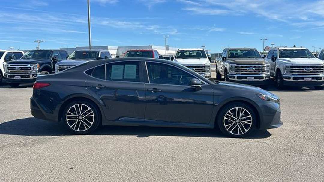 2025 Toyota Camry XLE - Image 2