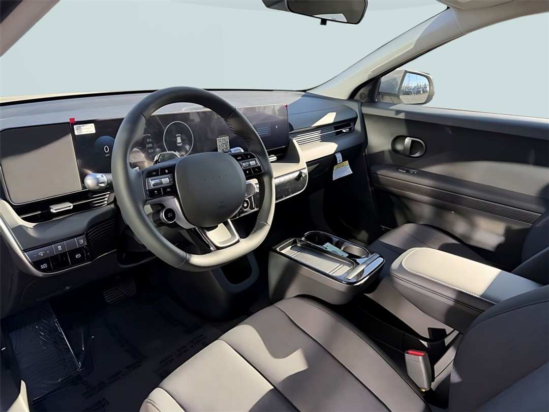 2026 Hyundai Ioniq 5 SE - Image 17