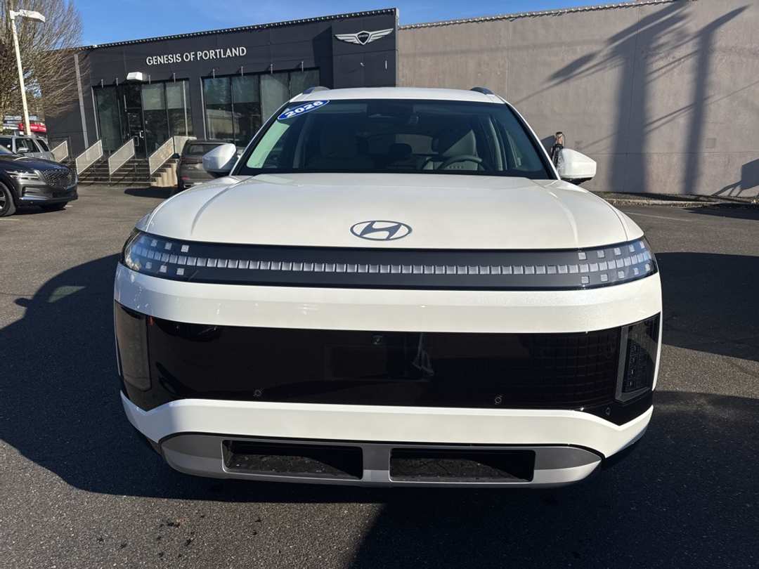 2026 Hyundai Ioniq 9 SEL - Image 2