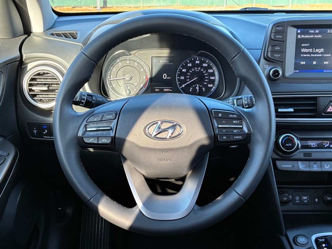 2021 Hyundai Kona Limited - Image 11