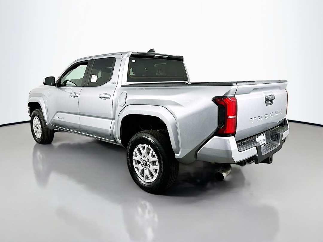 2026 Toyota Tacoma SR5 - Image 5