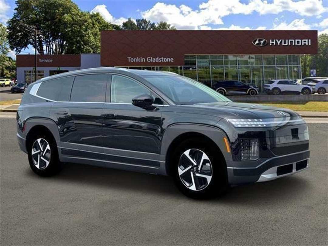 2026 Hyundai Ioniq 9 SE - Image 10