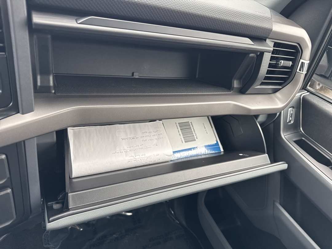 2024 Ford F-150 XLT - Image 27