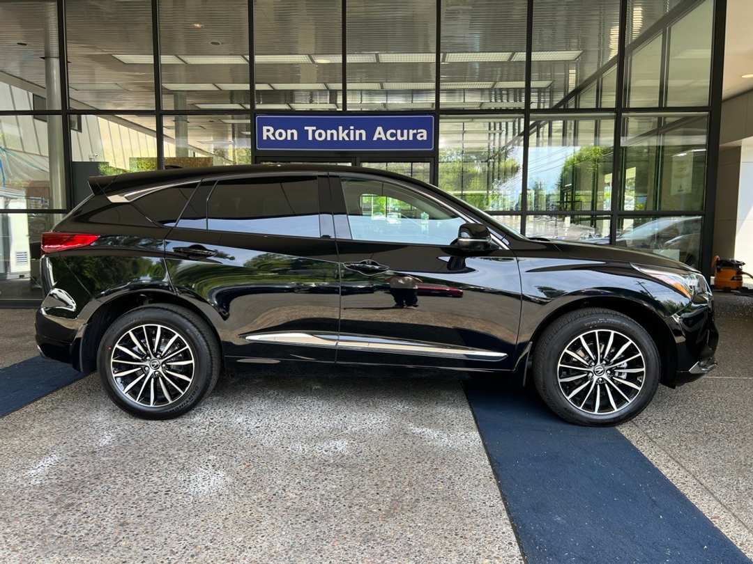 2026 Acura RDX Advance Package - Image 8