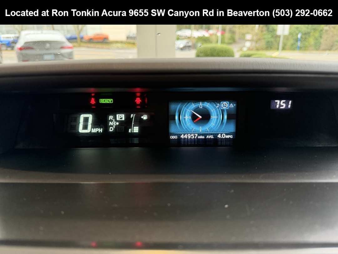 2015 Toyota Prius V Five - Image 21