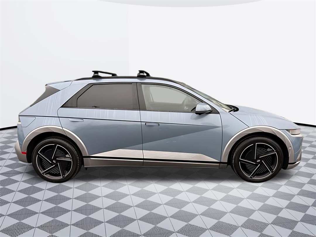 2026 Hyundai Ioniq 5 Limited - Image 8