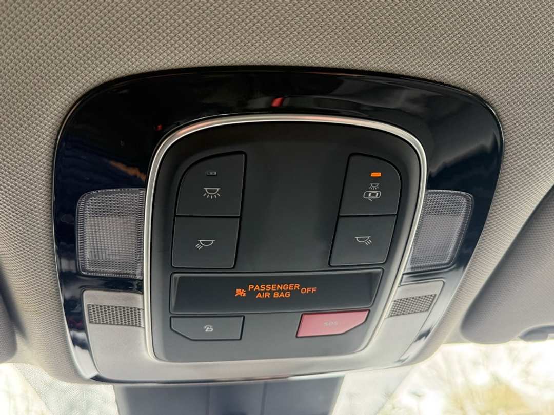 2022 Hyundai Santa Fe SEL - Image 33