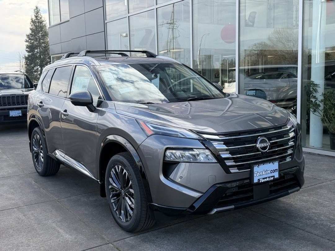 2026 Nissan Rogue Platinum - Image 2