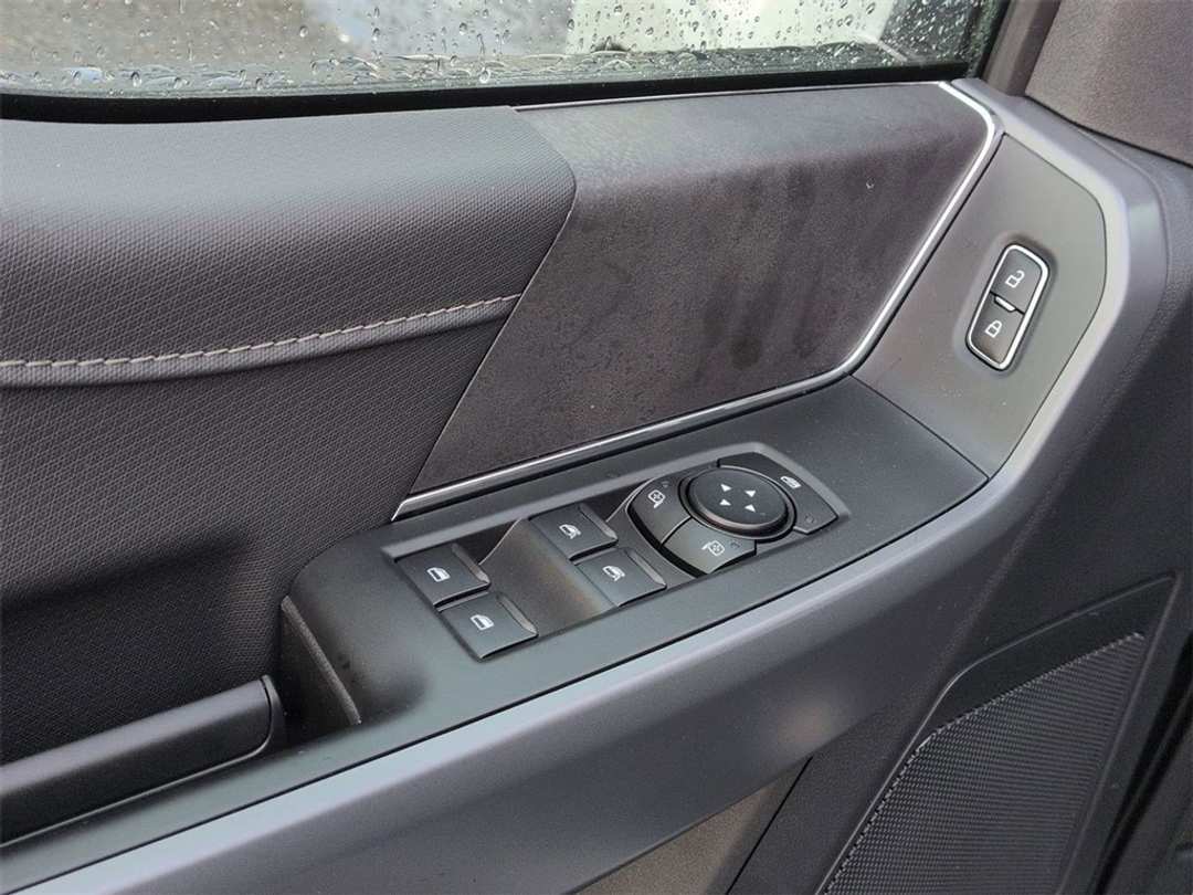 2026 Ford F-150 XLT - Image 10