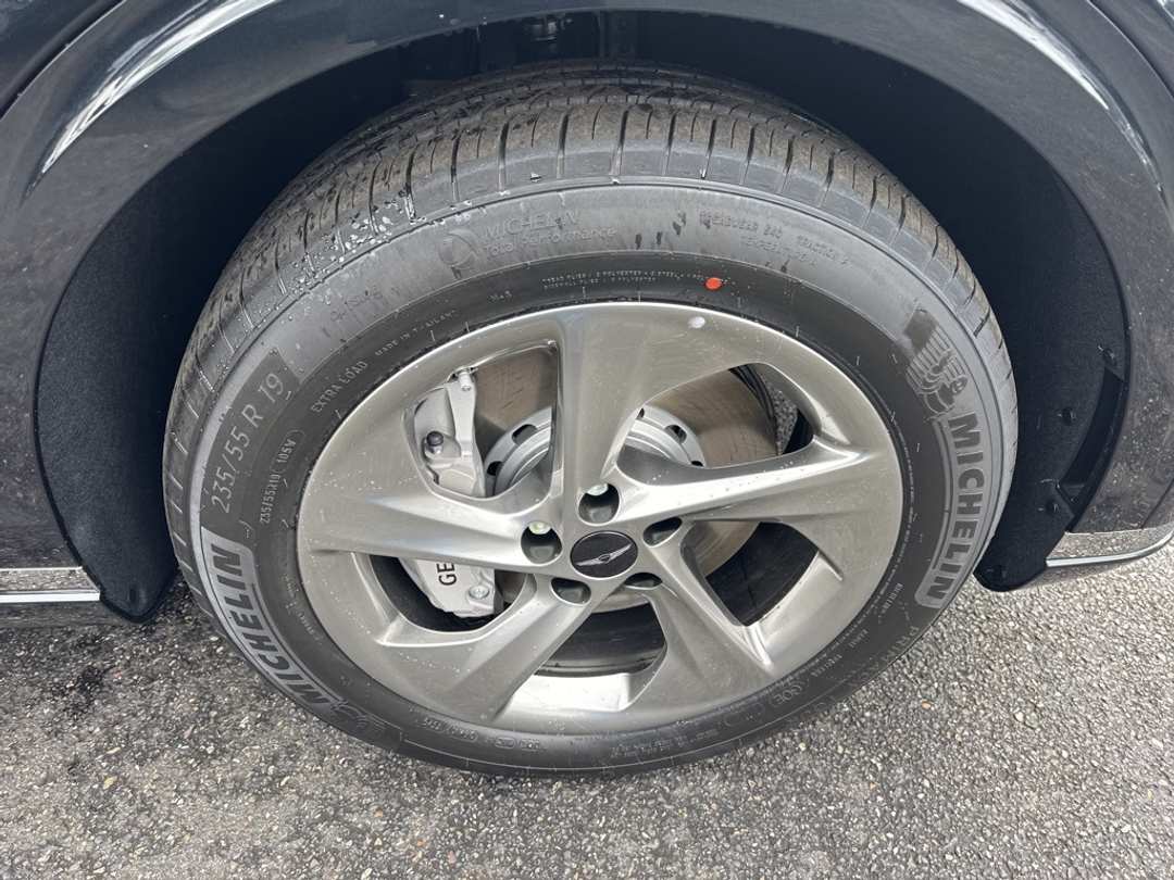 2026 Genesis Gv70 2.5T Advanced - Image 9