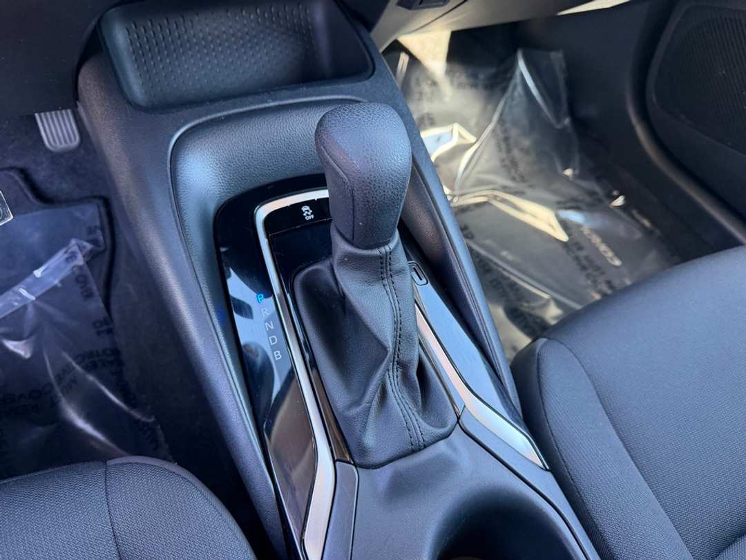 2024 Toyota Corolla LE - Image 24