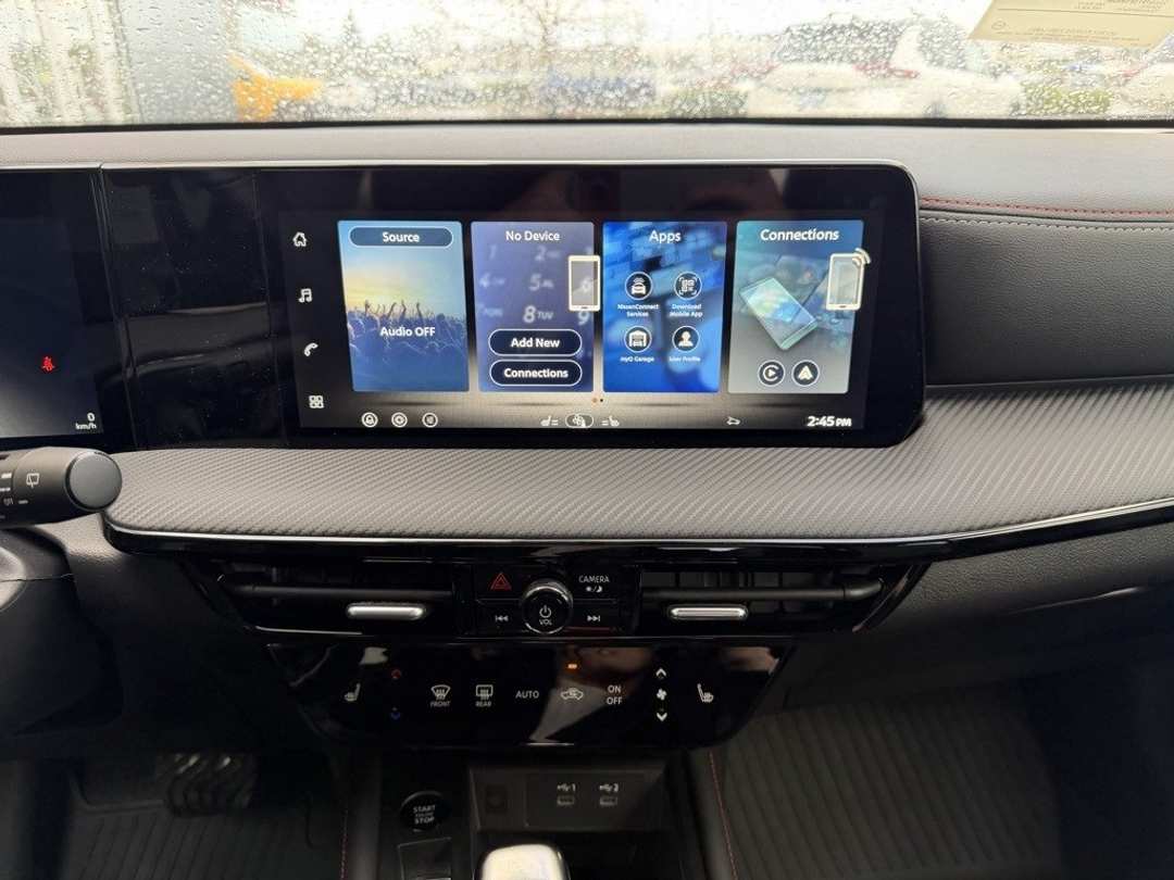 2026 Nissan Kicks SR - Image 20