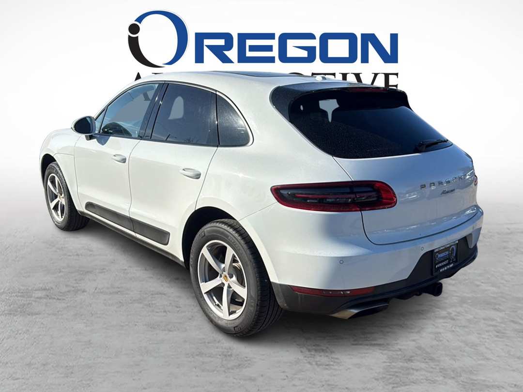 2017 Porsche Macan - Image 3