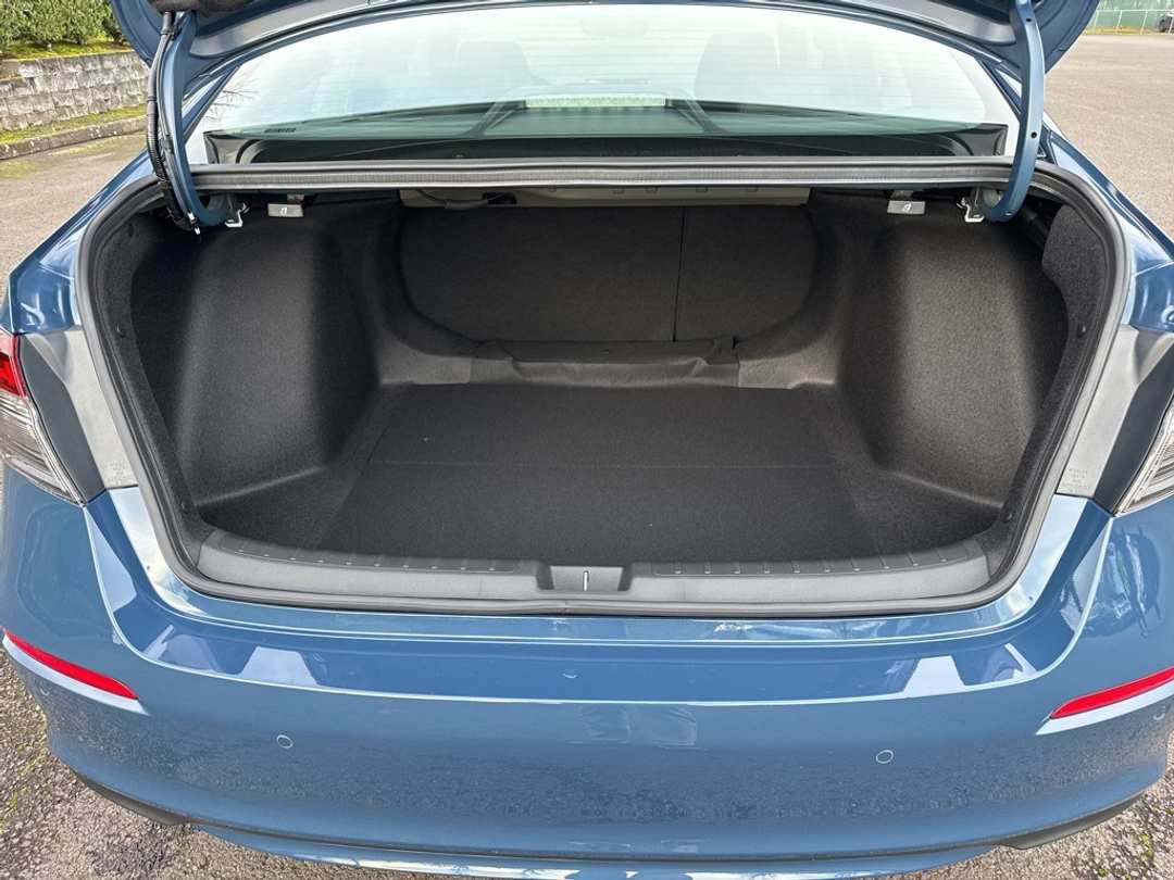 2026 Honda Civic Sport Touring - Image 15