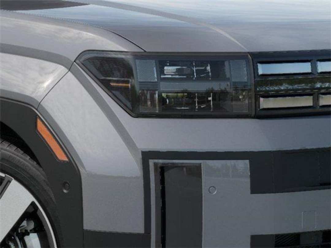 2026 Hyundai Santa Fe Limited - Image 9