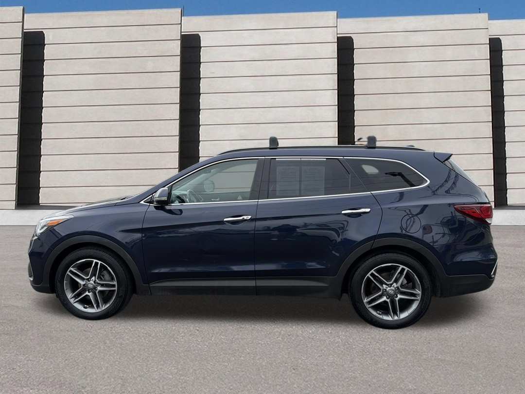 2018 Hyundai Santa Fe SE Ultimate - Image 2