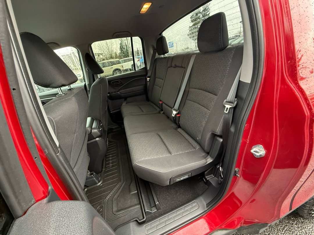 2025 Honda Ridgeline Sport - Image 15