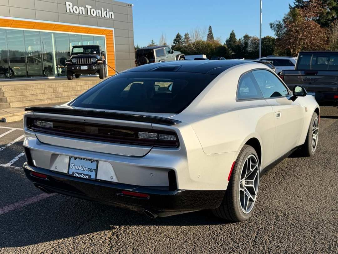 2026 Dodge Charger R/T Scat Pack - Image 8