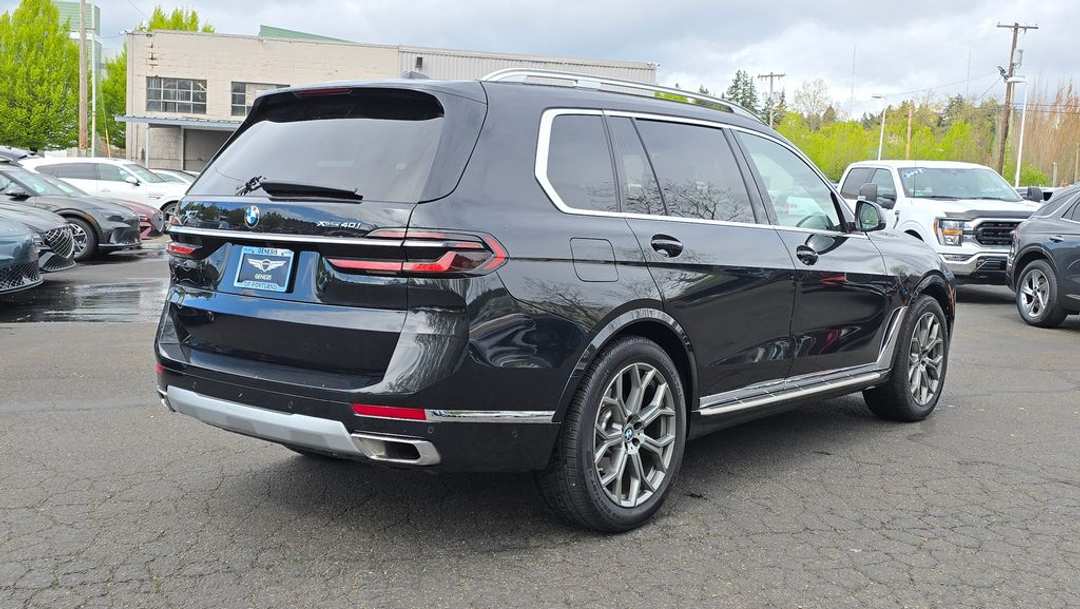 2024 BMW X7 xDrive40i - Image 3