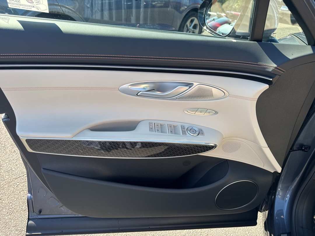 2026 Genesis Gv70 3.5T Sport Prestige - Image 16